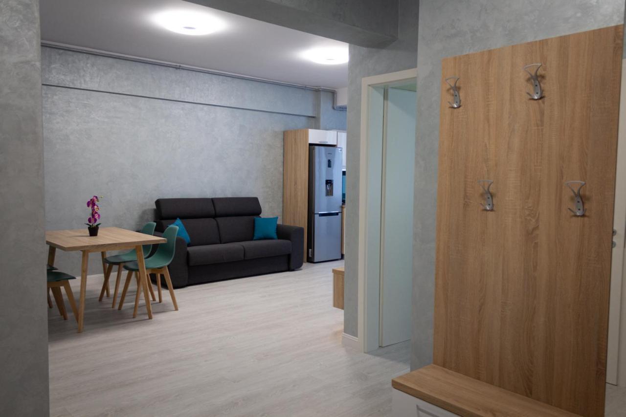 Apartament Sara Mamaia Nord Apartment นาโวดาริ ภายนอก รูปภาพ