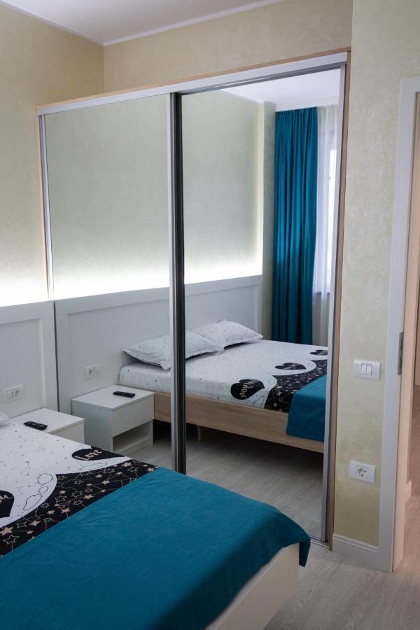 Apartament Sara Mamaia Nord Apartment นาโวดาริ ภายนอก รูปภาพ